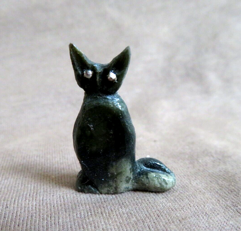 Zuni Mini Black Marble Cat Fetish Carving by Ruben Najera C4711