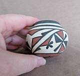 Pre-owned Zuni Pueblo Hand Made Pottery Small Pot by Brandon Lalio 1995 P0304